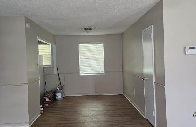 641 Yates Street NE photos photos