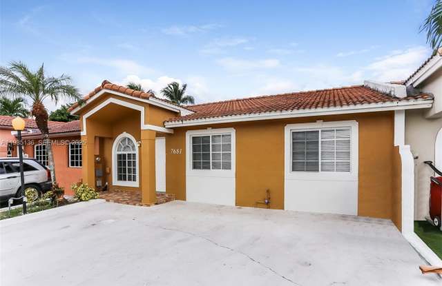 7681 NW 181st Ter photos photos