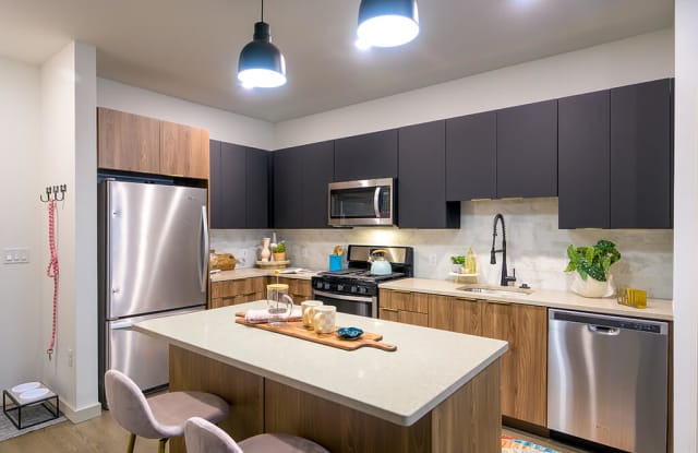 V2 photos photos V2 photos photos