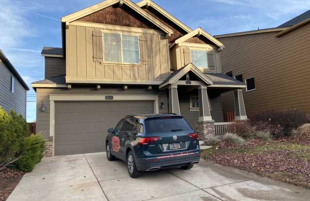 Light & bright home in Sun Meadow! Gallery 1