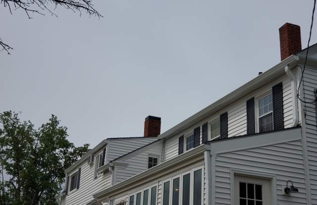 140 Pleasant Street Gallery 2
