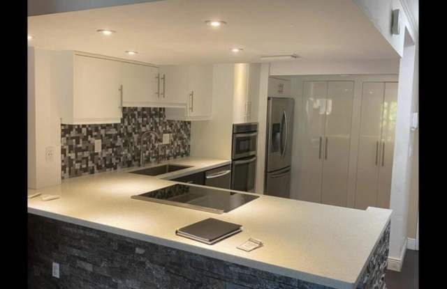 6557 RACQUET CLUB Drive Gallery 4