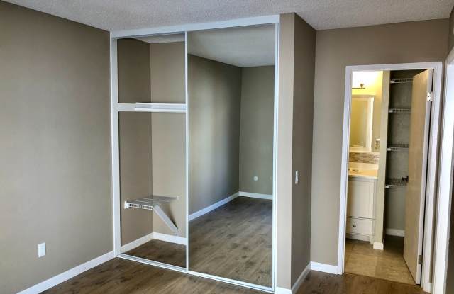 Beautiful 1 Bedroom, SENIOR home (55+) $1,400 /MO Gallery 3