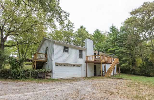 210 Elliott Court - 210 Elliott Court, Maury County, TN 38401