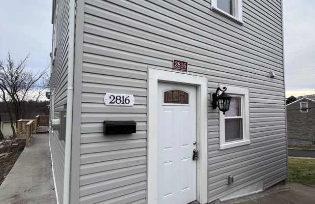 Updated 5BR 3bath house with off street parking! photos photos