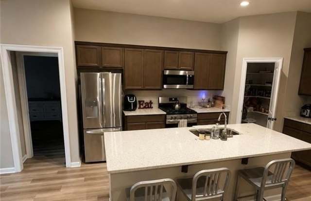 73289 Forest Creek Drive Gallery 2