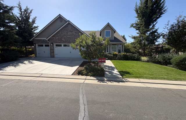 Spacious home in gated community Available Now! Gallery 1