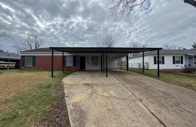 Cute 3 bedroom, 1 Bathroom in South Bossier - 3224 Gay Boulevard, Bossier City, LA 71112