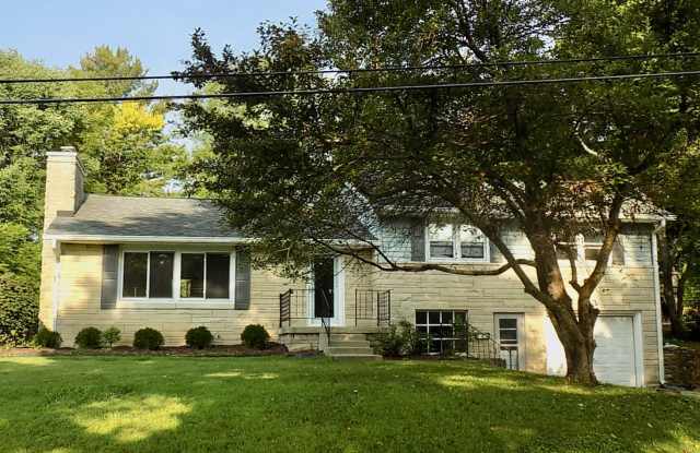 1408 South Longwood Drive Gallery 1