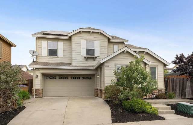 2521 Dakota AVE - 2521 Dakota Avenue, Santa Rosa, CA 95403