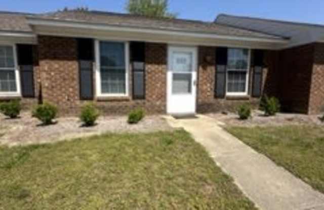 111 Canterbury Dr. photos photos
