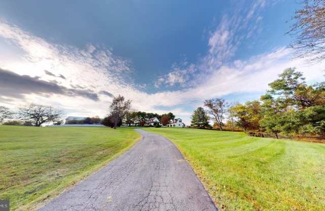 38038 W COLONIAL Highway Gallery 1