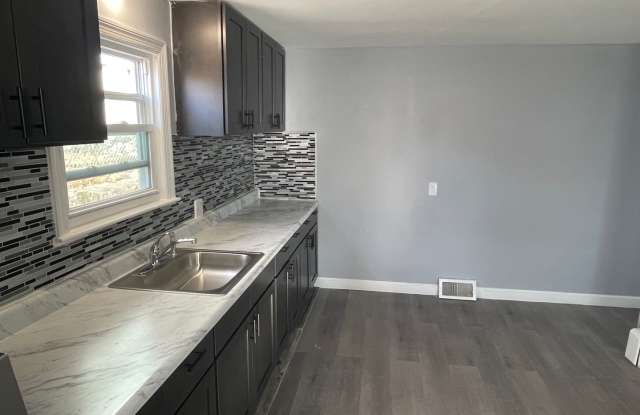 Newly renovated 5 bedroom single family home move in ready photos photos