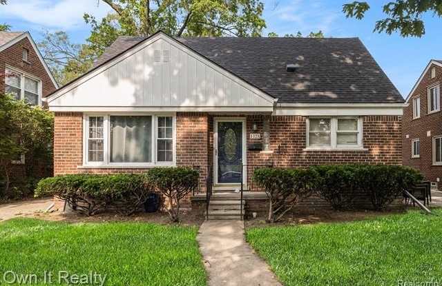 1026 N Denwood Street photos photos