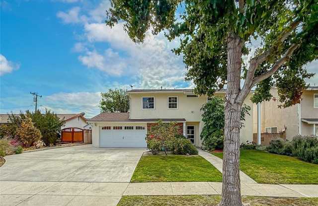 2136 Denny photos photos