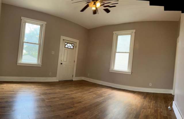 3835 Borden Street - Gaurav Gallery 4