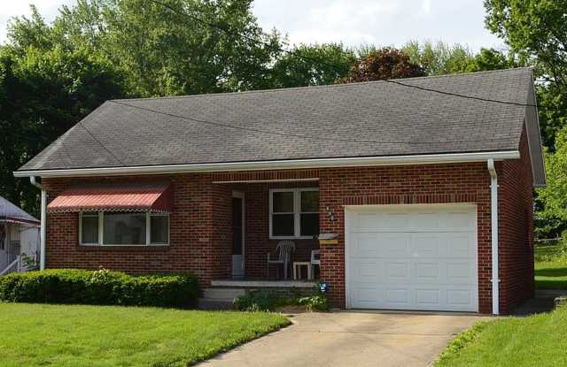 Coming soon-Cute ranch with garage in Mansfield Schools Gallery 1