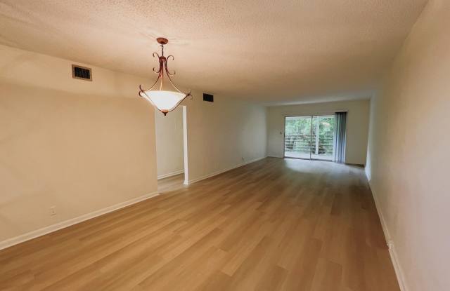 2403 Antigua Circle Gallery 2