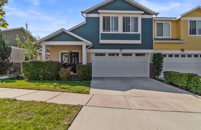 Beautiful 4 Bd 2.5 Bath Townhouse in Sandy photos photos