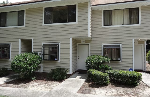6157 SW 8 LANE - BATTA6157 - 6157 SW 8th Ln, Alachua County, FL 32607
