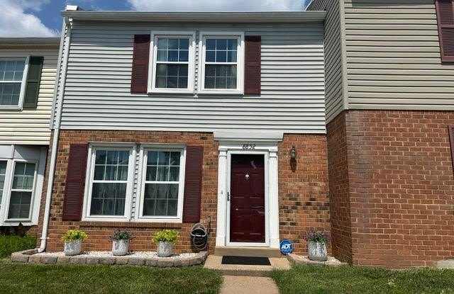 8852 TEAKWOOD Court Gallery 2