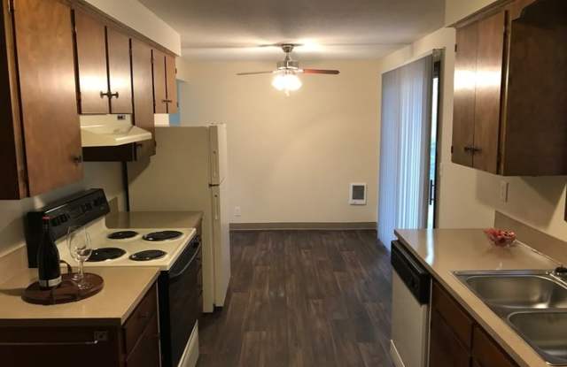 973 Hopkins Court Northeast photos photos