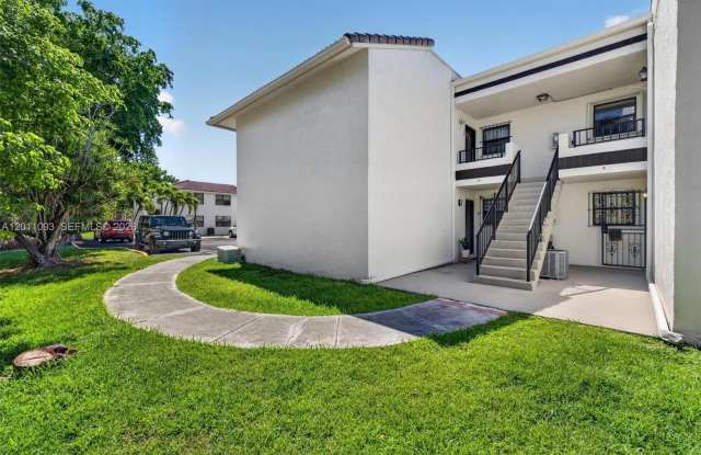 10845 NW 7th St photos photos