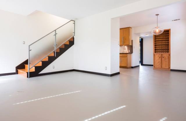Private 3+2 Single Family Home on the Marina Del Rey/Mar Vista Border!!! - 12231 Culver Boulevard, Los Angeles, CA 90066