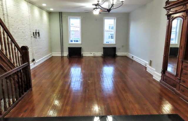 618 E Girard Ave - 618 East Girard Avenue, Philadelphia, PA 19125