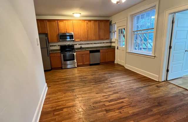 1107 W Grace St photos photos