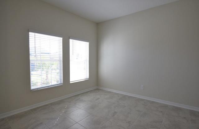 1659 Chatsworth Cir Gallery 3
