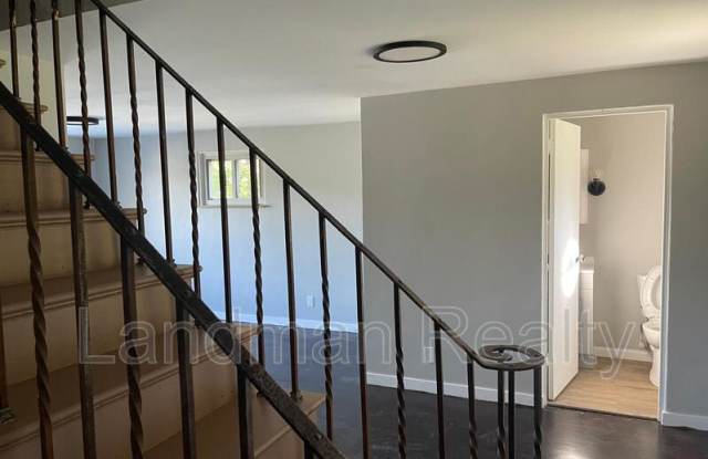 612 Michigan Avenue - 612 Michigan Avenue, Glassport, PA 15045