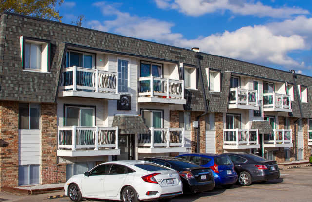 4966 E. Lincoln St., 110 photos photos