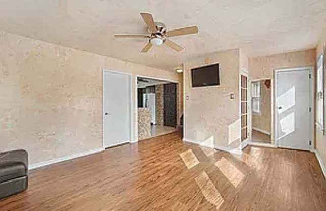 3410 Ruby St photos photos