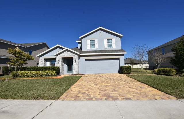 Two story Greenwich Builders Model Home at the Ardmore Reserve, 4 bedroom with 2 Masters plus a Den/Office room, 3 bath. One Master with Master bathroom and 2 other bedrooms plus one full bath downstairs at 1316 Blarney Street, Minneola, FL 347 - 1316 Blarney Street, Minneola, FL 34715