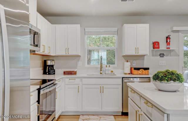 1001 Cyprus Court photos photos