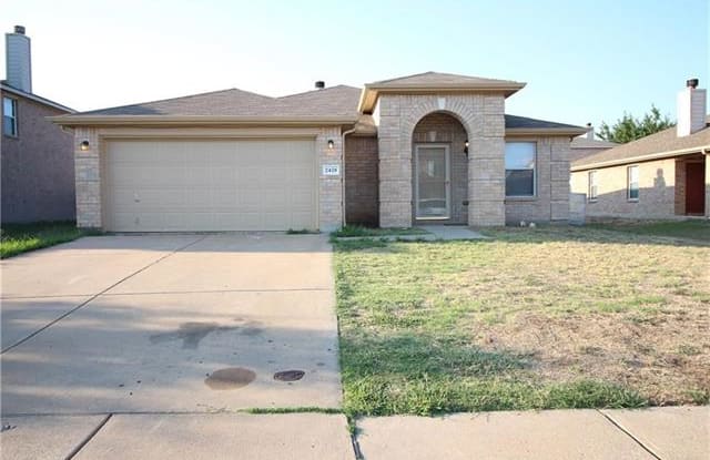 2420 Arroyo Springs Drive - 2420 Arroyo Springs Drive, Grand Prairie, TX 75052