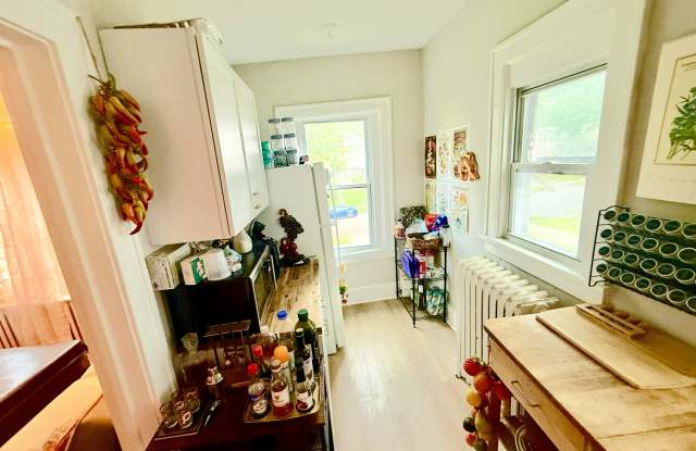 90 South Pine Avenue Gallery 4