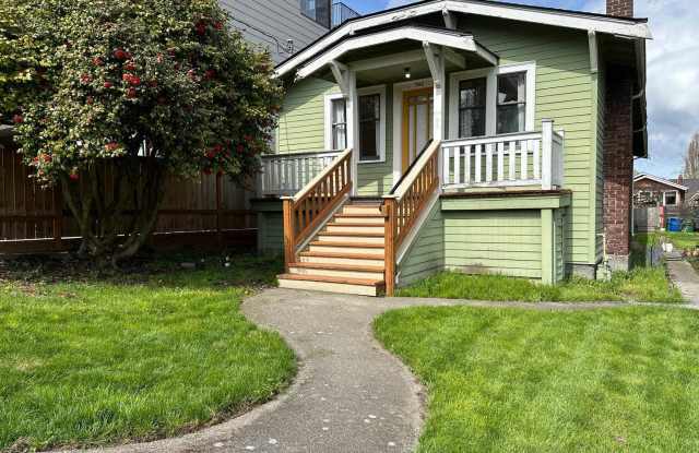 Charming 4-Bedroom Home in Phinney Ridge. Pets welcome! photos photos Charming 4-Bedroom Home in Phinney Ridge. Pets welcome! photos photos