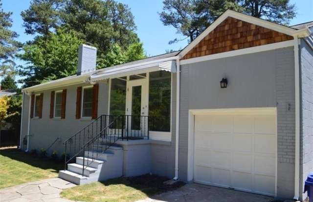 2381 Eastway Road photos photos