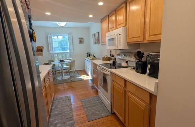 6781 SURREYWOOD Lane Gallery 4
