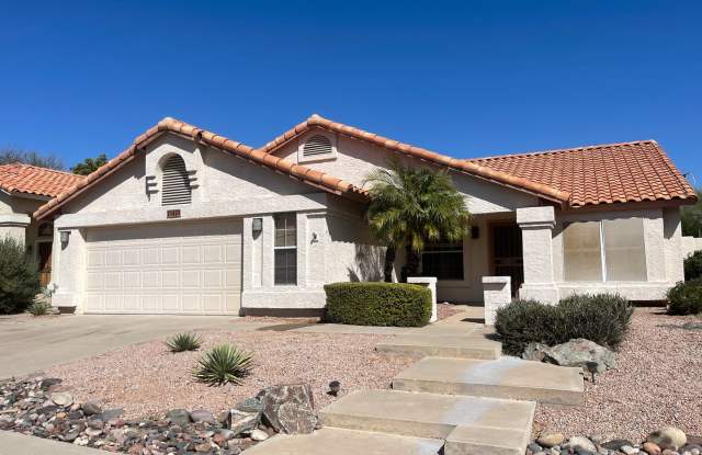 24th St and Chandler Blvd: 3 bed, 2 bath +den, 2 car garage, single story - 2142 East Cathedral Rock Drive, Phoenix, AZ 85048