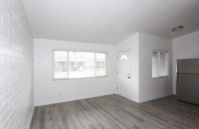 4409 North 23rd Avenue Gallery 2