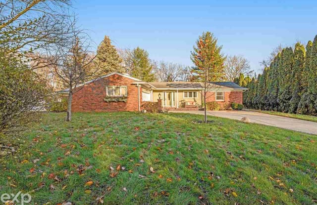 332 Texas - 332 Texas Avenue, Rochester Hills, MI 48309
