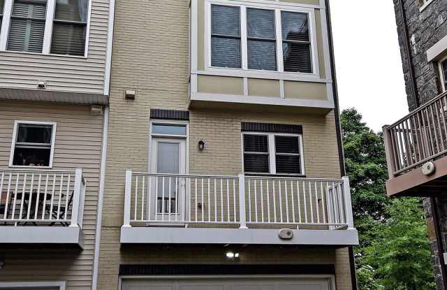 2851 CHANCELLORS WAY NE Gallery 3