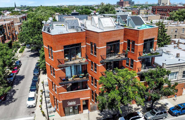 2522 W Chicago Avenue Gallery 2