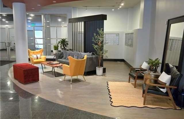 115 W Peachtree Place NW Gallery 2