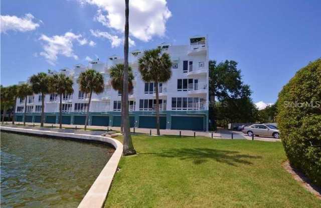 4950 BAYSHORE Boulevard photos photos