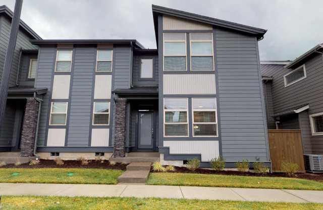 Sonny Estates: Stylish Floor-Plan, Easy Commute To Nike  Intel, Central Air, Small Dog w/ Pet Rent Negotiable photos photos