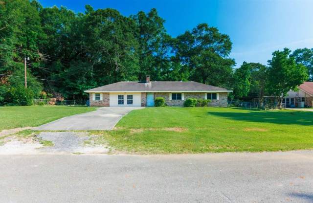 932 Emerald Gallery 2